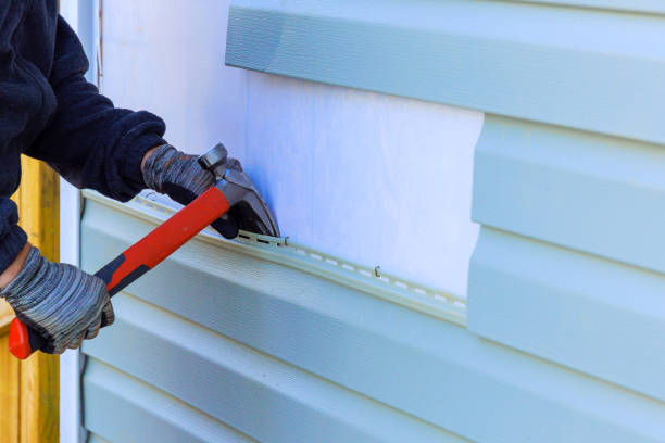 Reliable Emergency Siding Repair contractor in Riverview, FL by Squared Siding